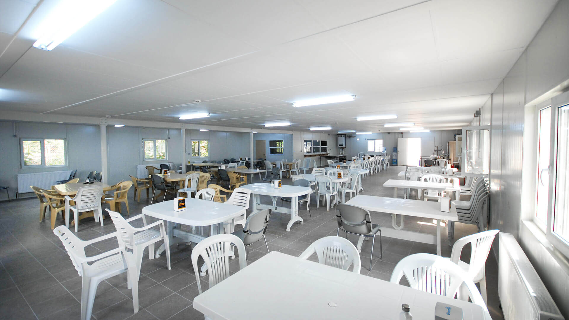 Контейнер под столовую - Контейнеры